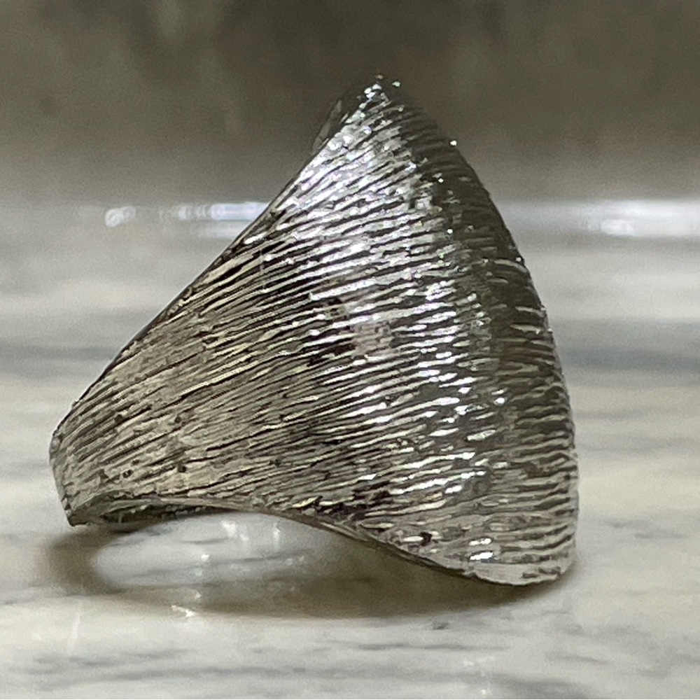 Textured Silver Tone Statement Ring Chunky Modern… - image 4
